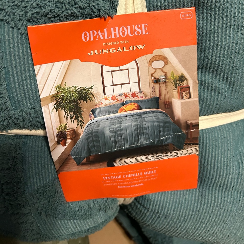 Opalhouse Vintage Chenille Sunset & Vine Comforter in Teal King size leaf motif